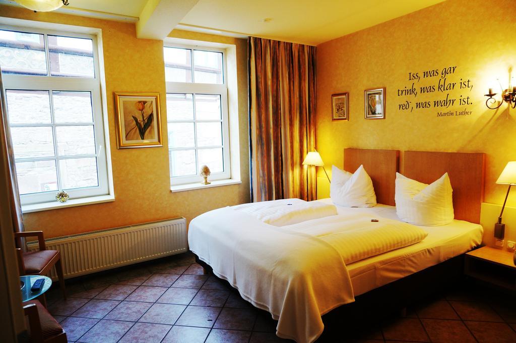 Hotel Goldener Anker Bodenwerder Room photo